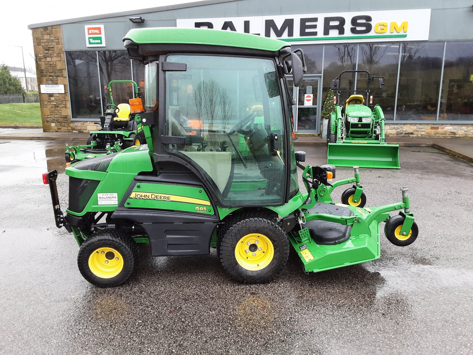 John Deere 1585 Front Mower Balmers GM Ltd